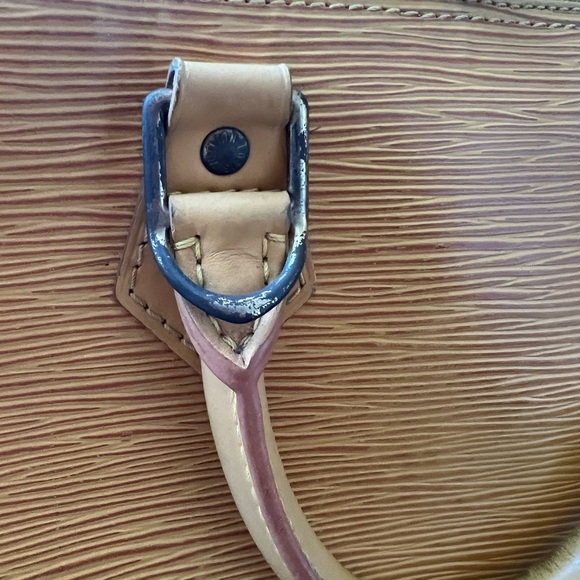 LOUIS VUITTON Epi Alma Hand Bag Yellow, Pre-Loved, comes with COA! - Picture 8 of 14